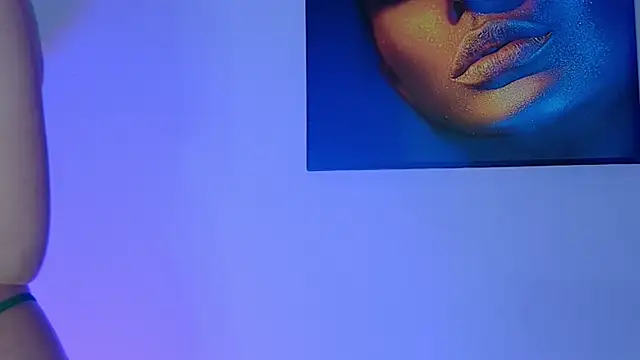 Snapshot of JoLicious_ chatting on May 16, 4:42 am JoLicious online show from May 16, 4:42 am