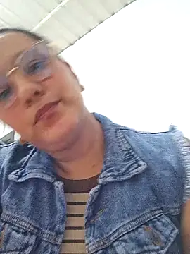 Snapshot of Samanta-42 chatting on April 25, 4:04 pm Samanta-42 online show from April 25, 4:04 pm