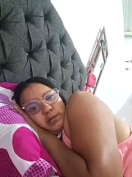 Snapshot of Samanta-42 chatting on May 15, 2:18 am Samanta-42 online show from May 15, 2:18 am