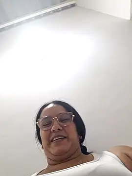 Snapshot of Samanta-42 chatting on June 6, 11:20 pm Samanta-42 online show from June 6, 11:20 pm