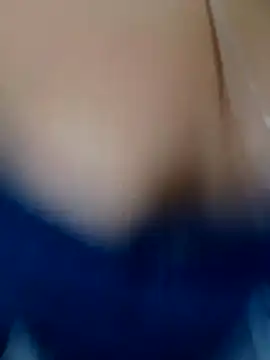 Snapshot of Zara-Lina chatting on May 18, 4:07 am Zara-Lina online show from May 18, 4:07 am