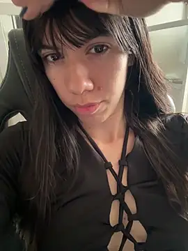 Snapshot of drea-an chatting on April 18, 7:58 pm drea-an online show from April 18, 7:58 pm