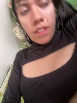 Snapshot of drea-an chatting on May 20, 6:03 pm drea-an online show from May 20, 6:03 pm