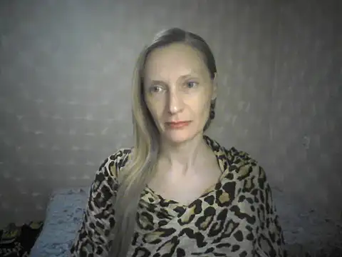 LunaBelle8 online show from May 2, 5:51 pm