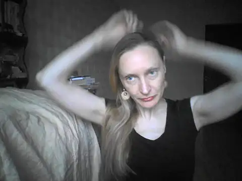 LunaBelle8 online show from June 5, 5:18 pm