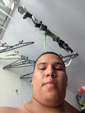 Snapshot of Patricio_02 chatting on May 24, 4:34 pm Patricio 02 online show from May 24, 4:34 pm