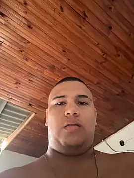 Snapshot of Patricio_02 chatting on June 15, 1:46 pm Patricio 02 online show from June 15, 1:46 pm