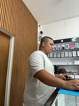 Snapshot of Patricio_02 chatting on June 19, 8:12 pm Patricio 02 online show from June 19, 8:12 pm
