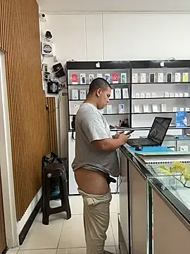 Snapshot of Patricio_02 chatting on June 26, 7:51 pm Patricio 02 online show from June 26, 7:51 pm
