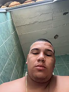 Snapshot of Patricio_02 chatting on August 3, 12:54 pm Patricio 02 online show from August 3, 12:54 pm