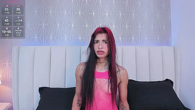 Snapshot of Tori_Gaviria chatting on May 15, 12:23 pm Tori Gaviria online show from May 15, 12:23 pm