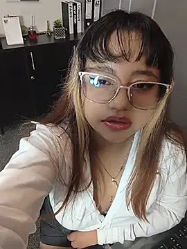 Snapshot of BelleVivianne chatting on May 26, 12:56 pm BelleVivianne online show from May 26, 12:56 pm