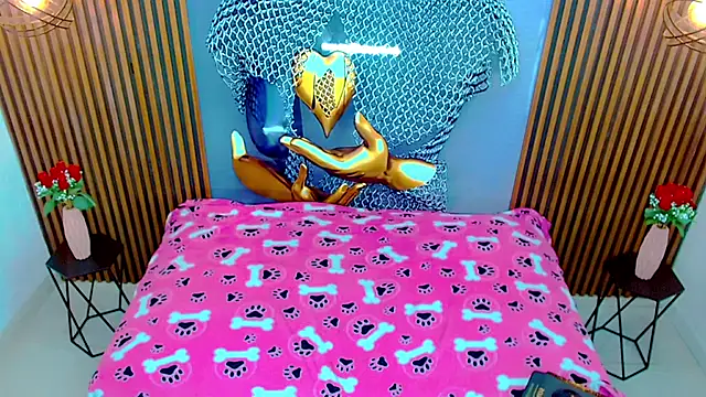 Snapshot of Chris_Hott chatting on May 21, 7:10 pm Chris Hott online show from May 21, 7:10 pm