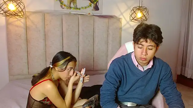 Snapshot of mrandmrsvixencs chatting on May 13, 2:58 pm mrandmrsvixencs online show from May 13, 2:58 pm