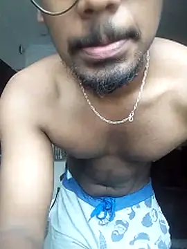 Snapshot of singaram190 chatting on April 24, 6:49 am singaram190 online show from April 24, 6:49 am