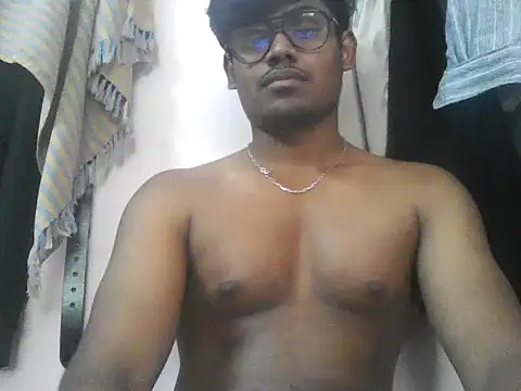 Snapshot of singaram190 chatting on June 5, 6:52 am singaram190 online show from June 5, 6:52 am