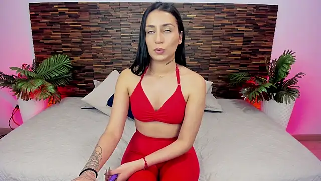 Snapshot of valkiriia__ chatting on June 25, 5:34 am valkiriia online show from June 25, 5:34 am