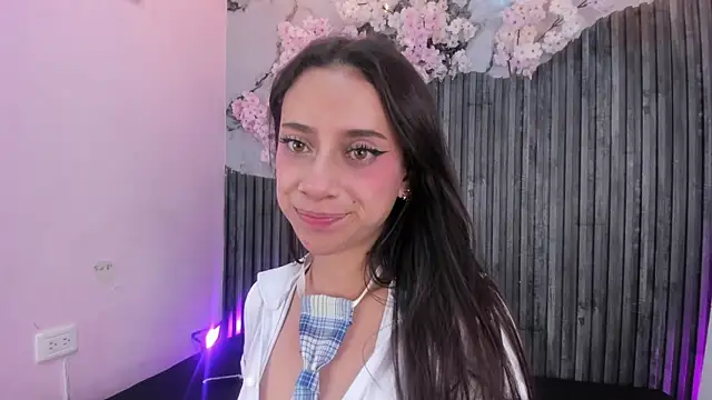 Snapshot of Zephyra_bms chatting on July 4, 4:51 am Zephyra bms online show from July 4, 4:51 am