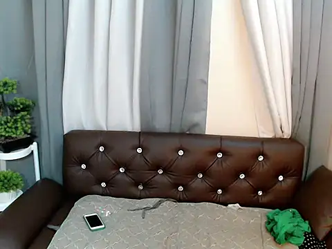 Snapshot of marie_castro chatting on May 12, 6:27 pm marie castro online show from May 12, 6:27 pm