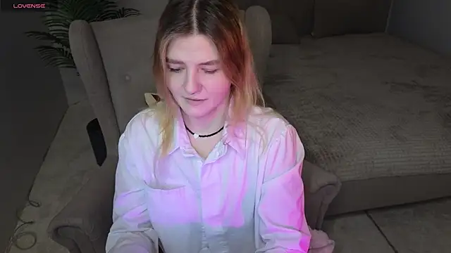 TonyaMeow online show from April 21, 1:42 am