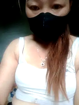 Snapshot of Tieuthu2 chatting on June 28, 12:27 am Tieuthu2 online show from June 28, 12:27 am