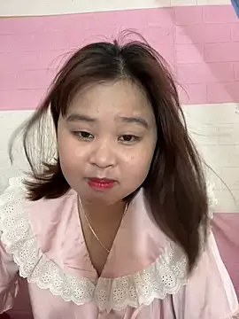 NhungNhun789 online show from April 19, 7:51 am