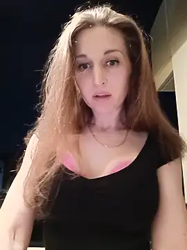 Snapshot of irresistibelle chatting on June 4, 5:52 pm irresistibelle online show from June 4, 5:52 pm