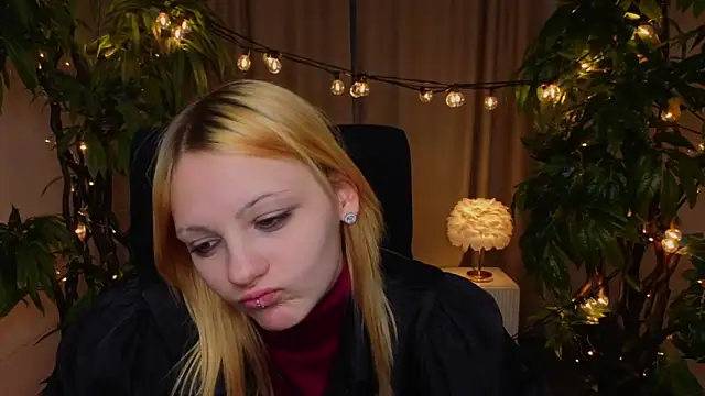 EmilyRods online show from April 25, 1:41 pm