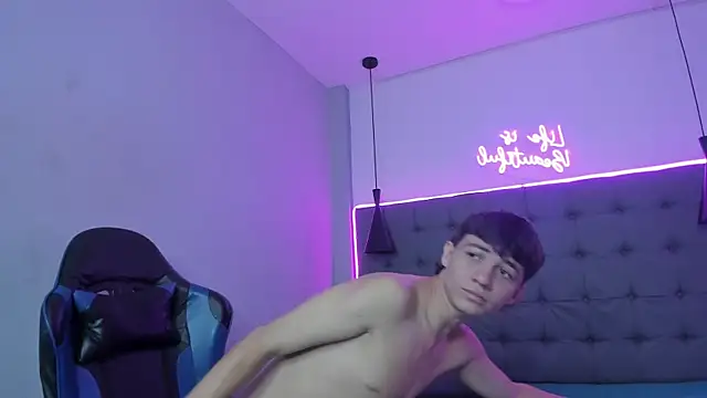 Marcello Vega online show from April 21, 2:12 pm