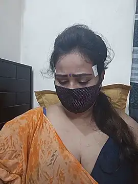 Snapshot of anonna7804 chatting on May 20, 6:47 pm anonna7804 online show from May 20, 6:47 pm