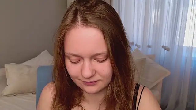 Snapshot of French_Fry chatting on May 2, 6:29 am French Fry online show from May 2, 6:29 am