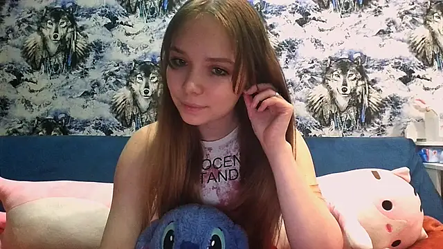 Snapshot of Princess_Mira chatting on June 1, 5:47 pm Princess Mira online show from June 1, 5:47 pm