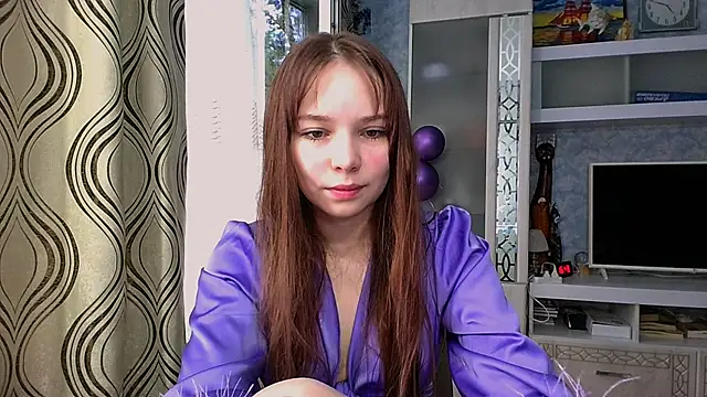 Snapshot of Princess_Mira chatting on June 18, 11:47 am Princess Mira online show from June 18, 11:47 am