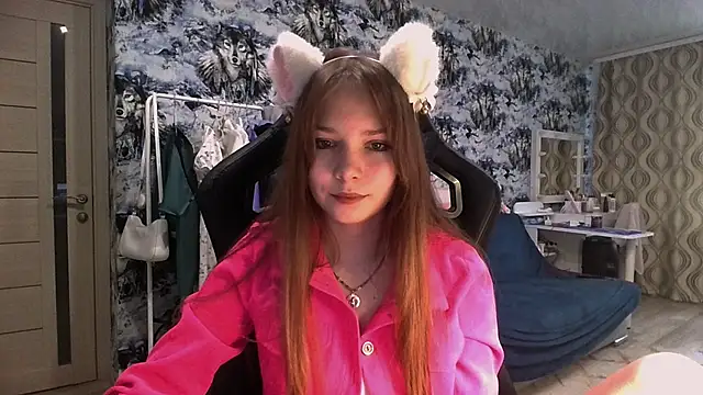 Snapshot of Princess_Mira chatting on July 4, 2:45 pm Princess Mira online show from July 4, 2:45 pm