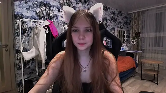 Snapshot of Princess_Mira chatting on July 11, 6:21 pm Princess Mira online show from July 11, 6:21 pm