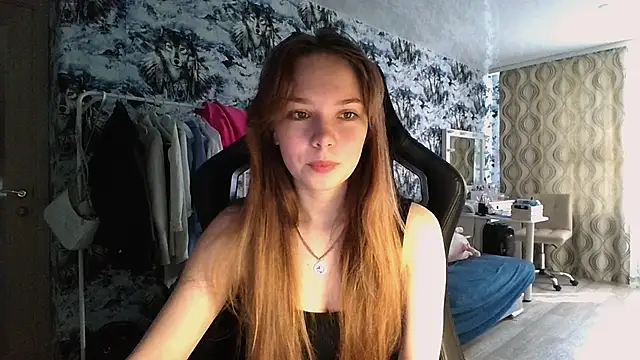 Snapshot of Princess_Mira chatting on July 27, 6:42 am Princess Mira online show from July 27, 6:42 am
