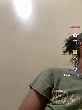 Snapshot of DominicanJojo chatting on June 21, 6:38 am DominicanJojo online show from June 21, 6:38 am