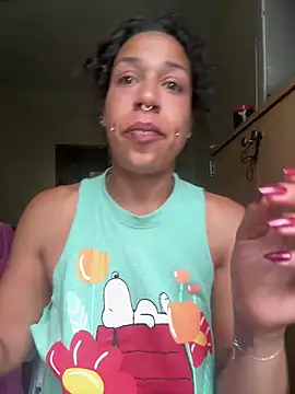 Snapshot of DominicanJojo chatting on July 1, 10:28 am DominicanJojo online show from July 1, 10:28 am
