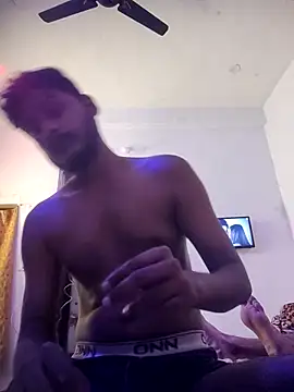 Snapshot of atulchhakuri chatting on June 19, 1:48 pm atulchhakuri online show from June 19, 1:48 pm