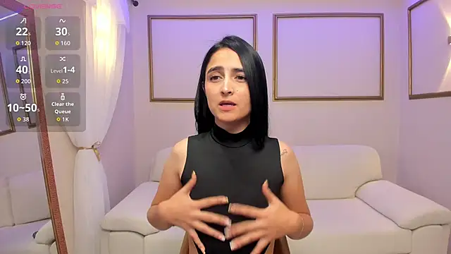 Snapshot of MiaLiore_ chatting on June 1, 12:29 pm MiaLiore online show from June 1, 12:29 pm
