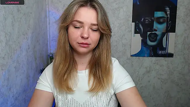 Snapshot of NicoleAura chatting on May 28, 8:22 am NicoleAura online show from May 28, 8:22 am