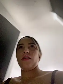 JUANITA07 online show from April 27, 12:25 pm