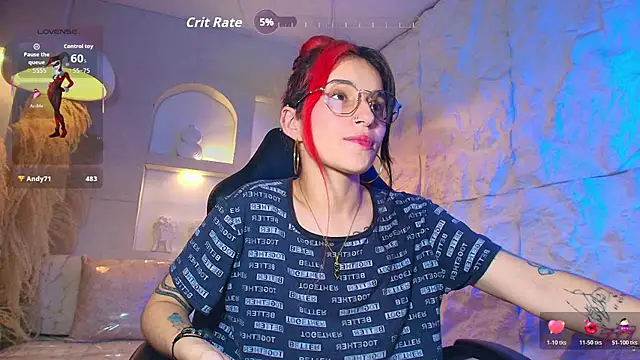 Snapshot of Moon_Red_r chatting on May 6, 12:41 am Moon Red r online show from May 6, 12:41 am