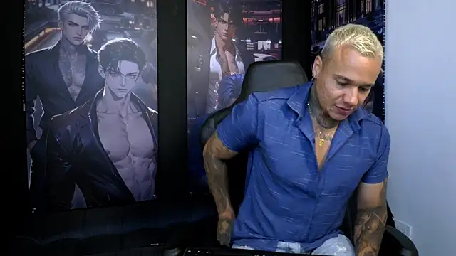 Snapshot of damian_becker chatting on May 9, 11:10 pm damian becker online show from May 9, 11:10 pm