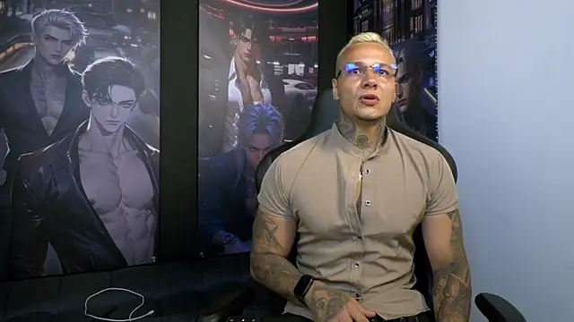 Snapshot of damian_becker chatting on May 10, 9:53 pm damian becker online show from May 10, 9:53 pm