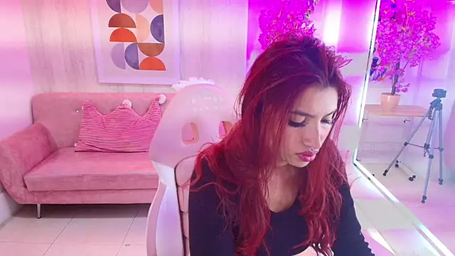 Sofi monroeee online show from May 5, 6:49 pm