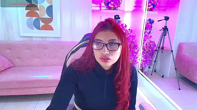 Sofi monroeee online show from May 29, 7:23 pm