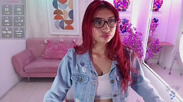 Sofi monroeee online show from June 6, 7:29 pm