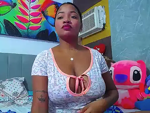 Snapshot of Brunett_sexy1 chatting on May 17, 7:28 am Brunett sexy1 online show from May 17, 7:28 am