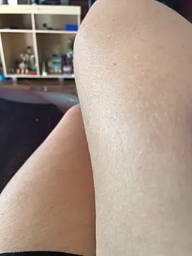 apertadinha do corno online show from April 20, 6:42 pm